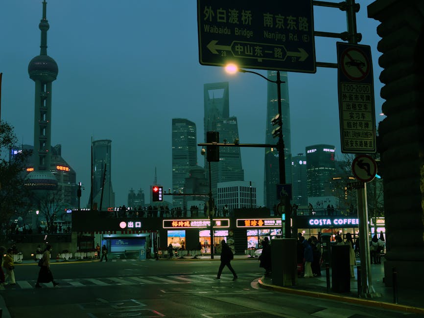 南京路步行街霓虹灯夜景